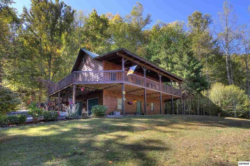 4094 Hickory Hl, Sevierville, TN 37862