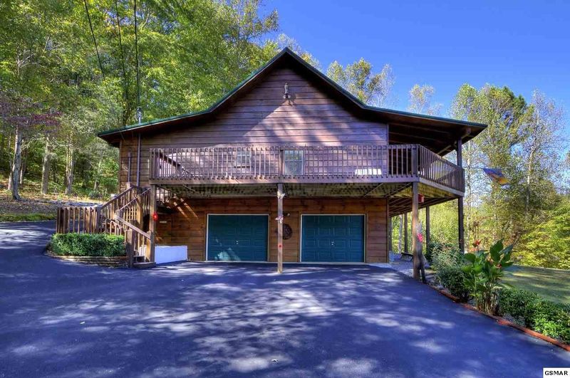 4094 Hickory Hl, Sevierville, TN 37862