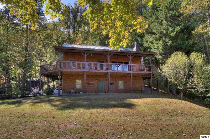 4094 Hickory Hl, Sevierville, TN 37862