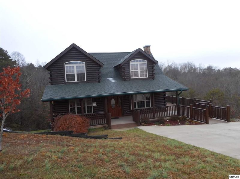 342 Oak Lake Dr, Sevierville, TN 37876