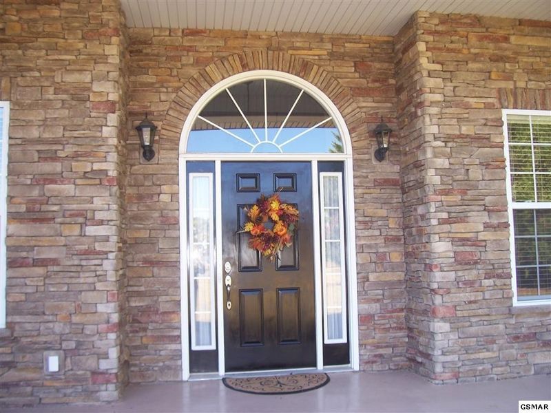 1305 Ellendale Cv, Sevierville, TN 37862