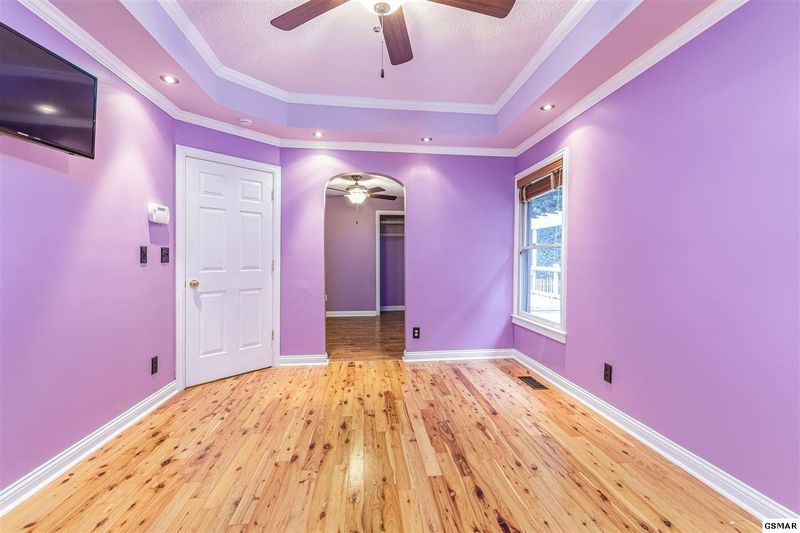 607 Canton Hollow Rd, Knoxville, TN 37934