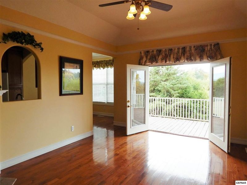 190 Victorias Ldg, Sevierville, TN 37862