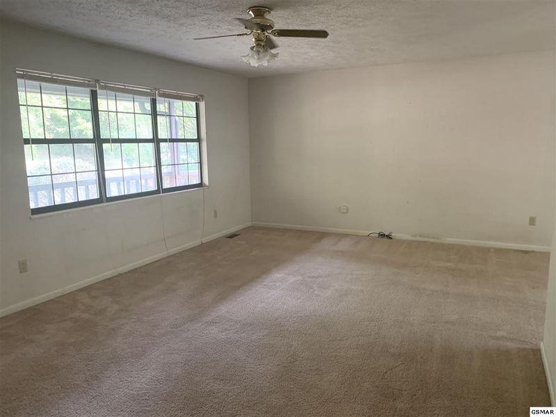 622 Kingfisher Ave, Sevierville, TN 37862