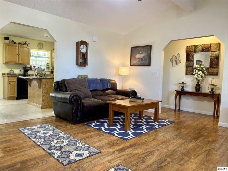 2210 Murphys Chapel Dr, Sevierville, TN 37876