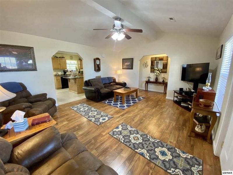 2210 Murphys Chapel Dr, Sevierville, TN 37876
