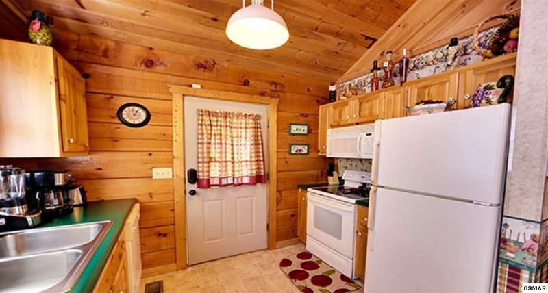 3216 Cristobal Way, Sevierville, TN 37862