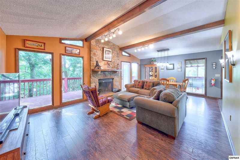1745 Walker Trl, Sevierville, TN 37876