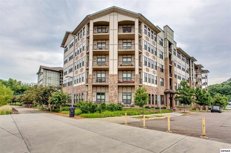 445 Blount Ave #216, Knoxville, TN 37920