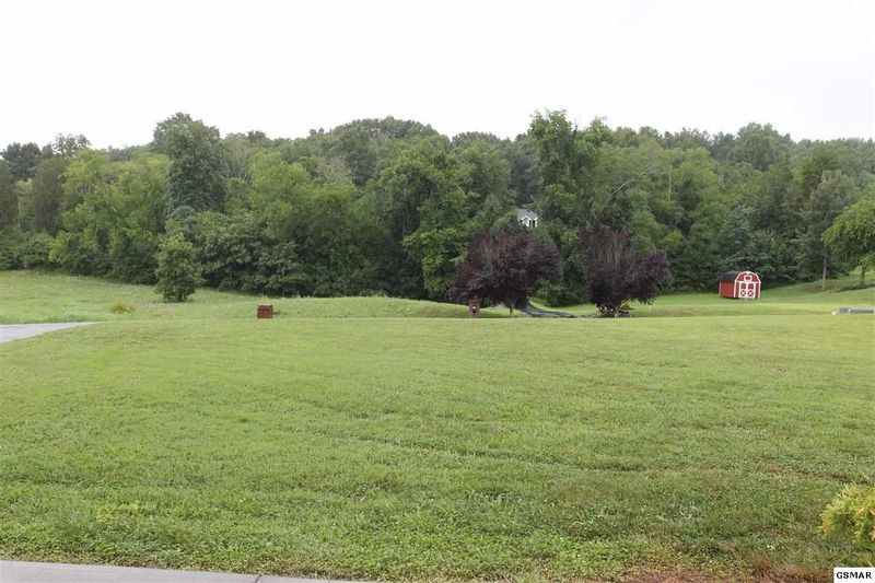 1745 Tahoe Trl, Sevierville, TN 37876