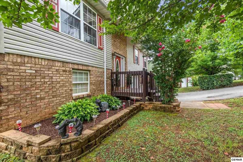 1441 Jasmine Trl, Sevierville, TN 37862