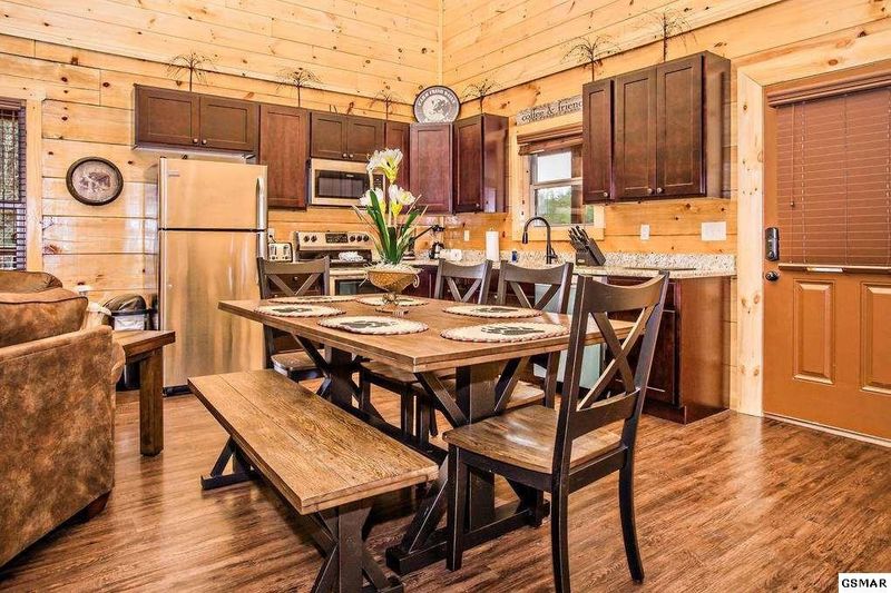 1924 Bear Creek Falls Way #ABEARSCREEKPLUNGE, Sevierville, TN 37862