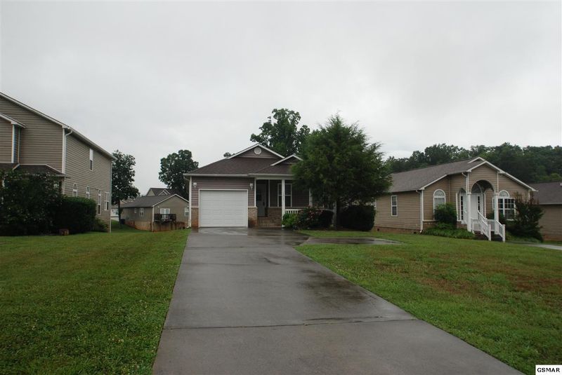 1313 William Holt, Sevierville, TN 37862