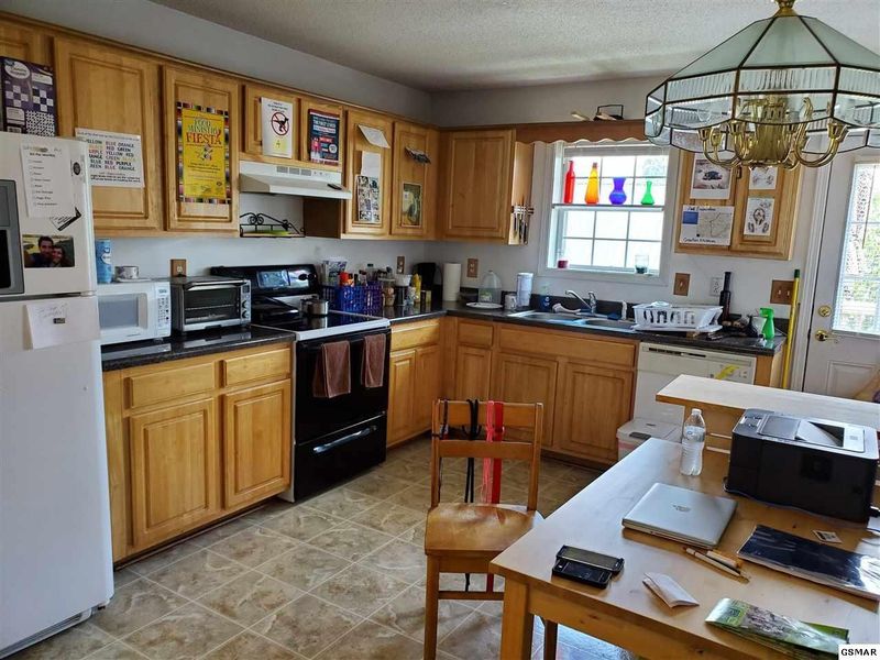 2904 Boyds Creek Hw #3, Sevierville, TN 37876