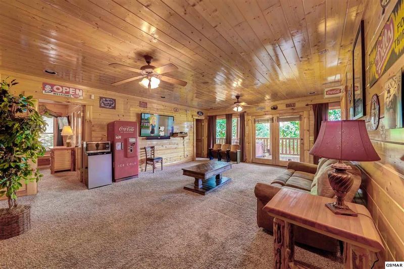 2857 White Oak Ridge Ln #ESTATEOFRELAXATION, Sevierville, TN 37862