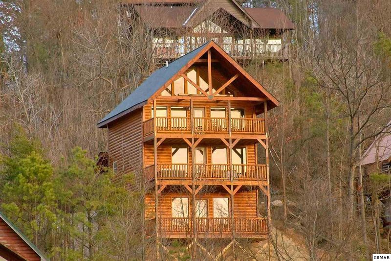 2320 Fox Berry Way #PANORAMICVIEWS, Sevierville, TN 37876