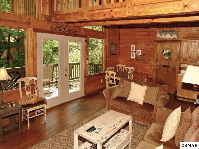 333 Sugar View Dr, Sevierville, TN 37876