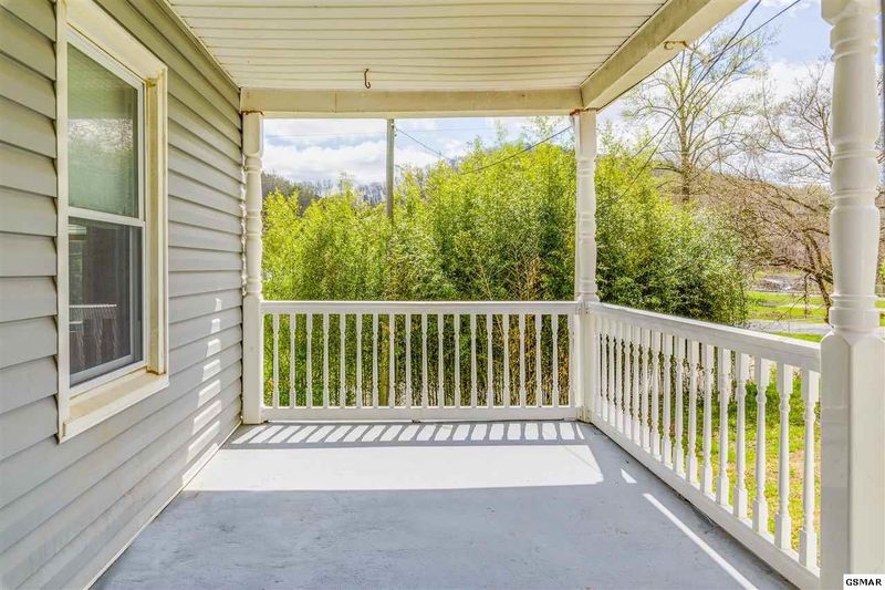 917 Bays Mountain, Knoxville, TN 37920