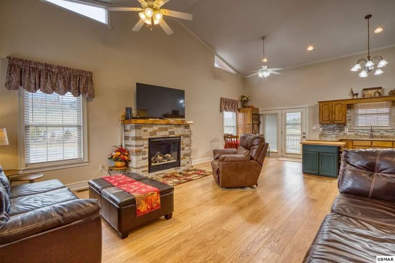 1339 Parrotts Chapel, Sevierville, TN 37876