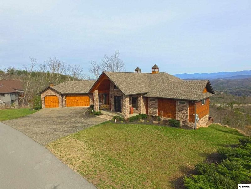 2941 Smoky Bluff Trl, Sevierville, TN 37862