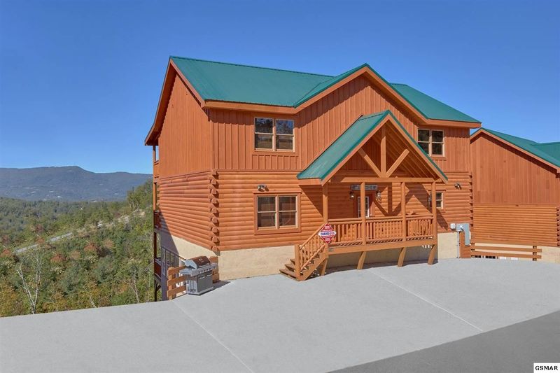 3302 Smoky Ridge Way, Sevierville, TN 37862