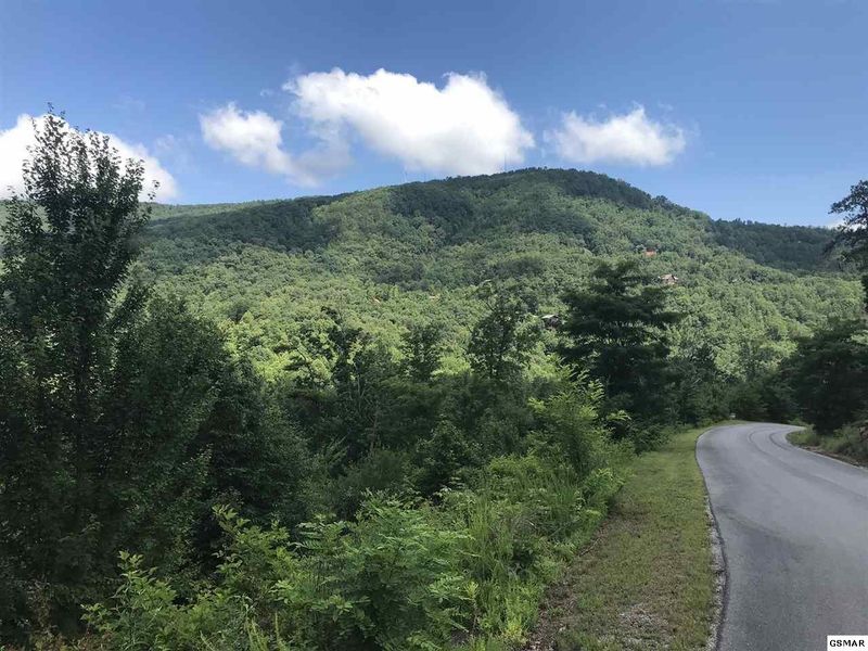 113 Summit Trails Dr Lot 113, Sevierville, TN 37862