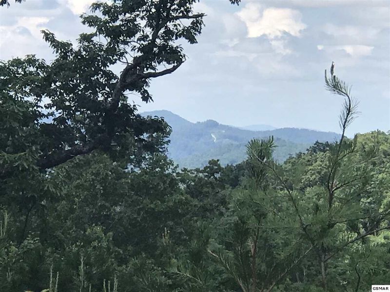 113 Summit Trails Dr Lot 113, Sevierville, TN 37862