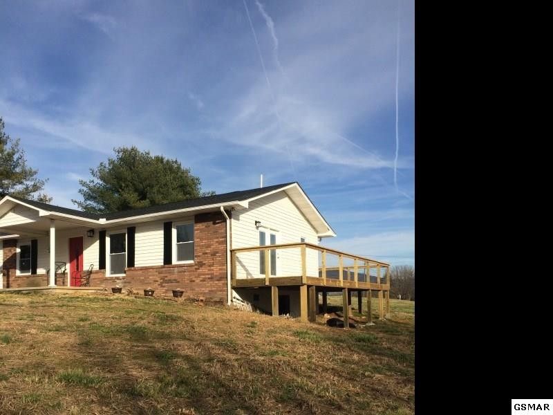 686 Cummings Chapel Rd, Sevierville, TN 37876