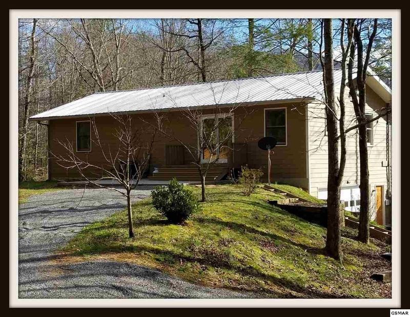 4120 Mae Ln, Sevierville, TN 37862