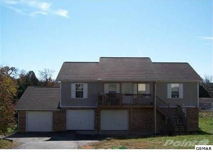 2306 Scenic Mountain Dr, Sevierville, TN 37876