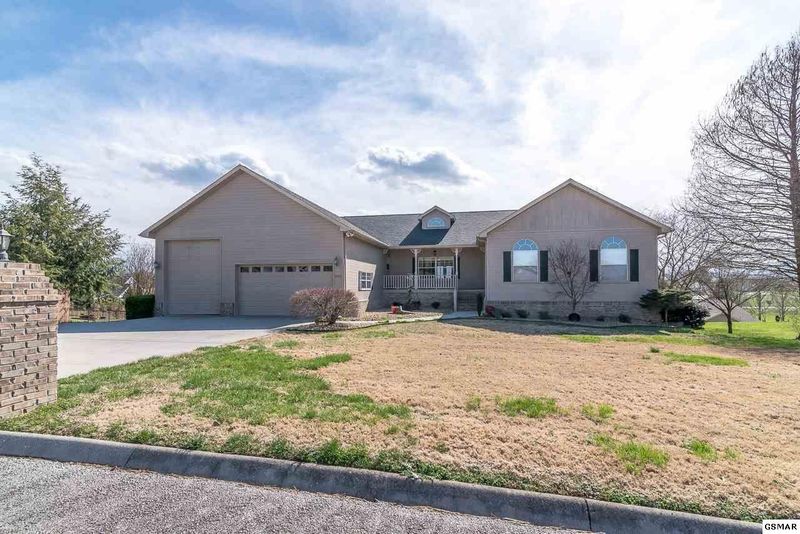 3039 Shaconage Trl, Sevierville, TN 37876