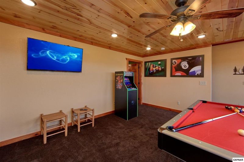 101 Laurel Point Way, Sevierville, TN 37862