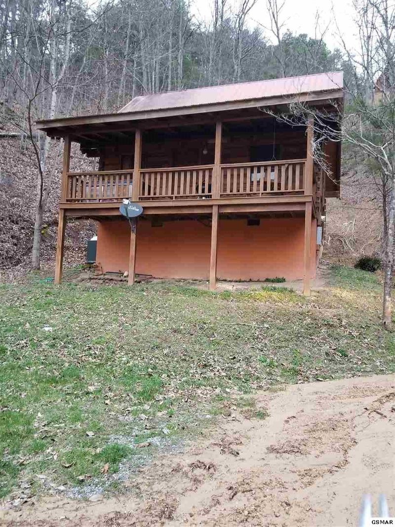 1659 Herman Large Ln, Sevierville, TN 37876