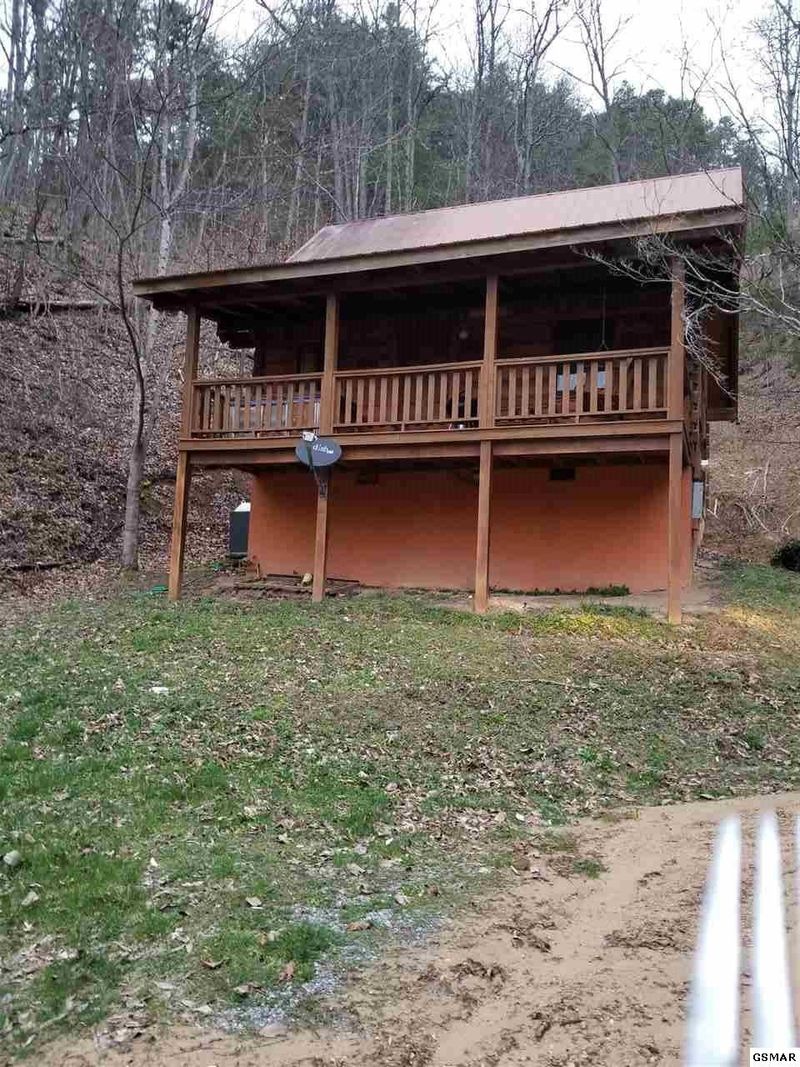 1659 Herman Large Ln, Sevierville, TN 37876