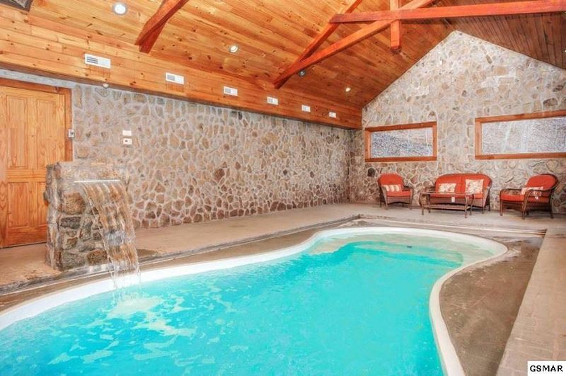 4130 Sleepy Valley Ln, Sevierville, TN 37876