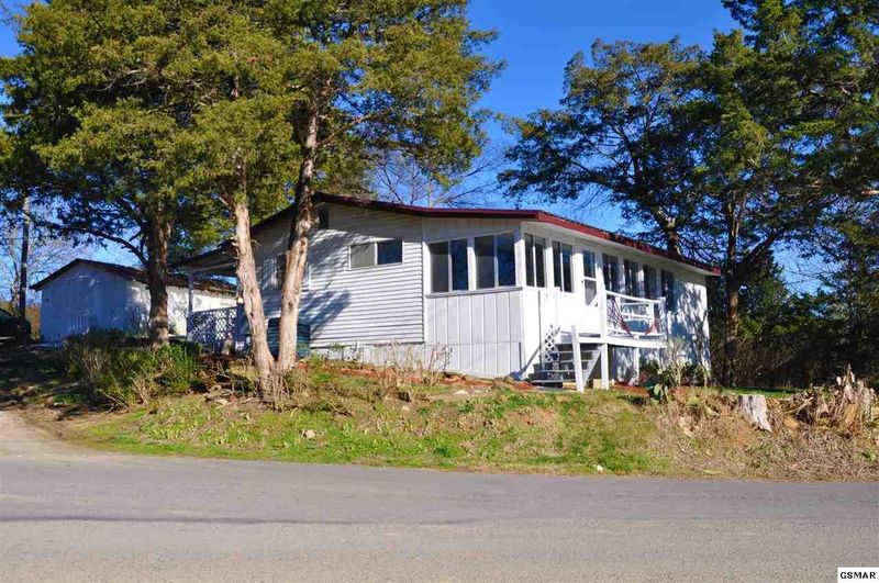 1578 Parrotts Chapel Rd, Sevierville, TN 37876