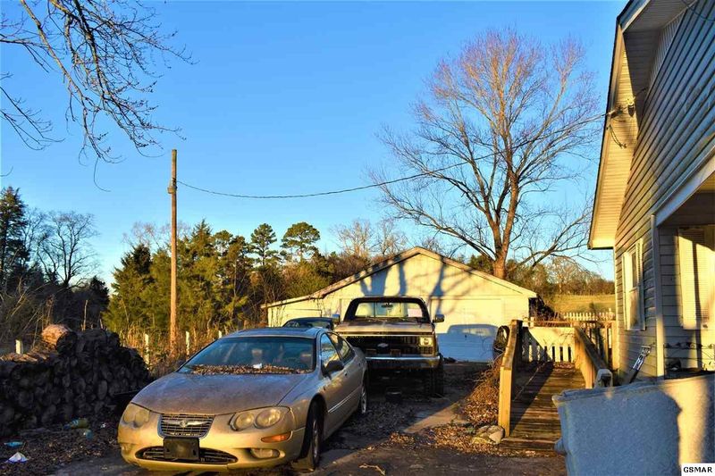 1311 Williamson Chapel Rd, Maryville, TN 37801