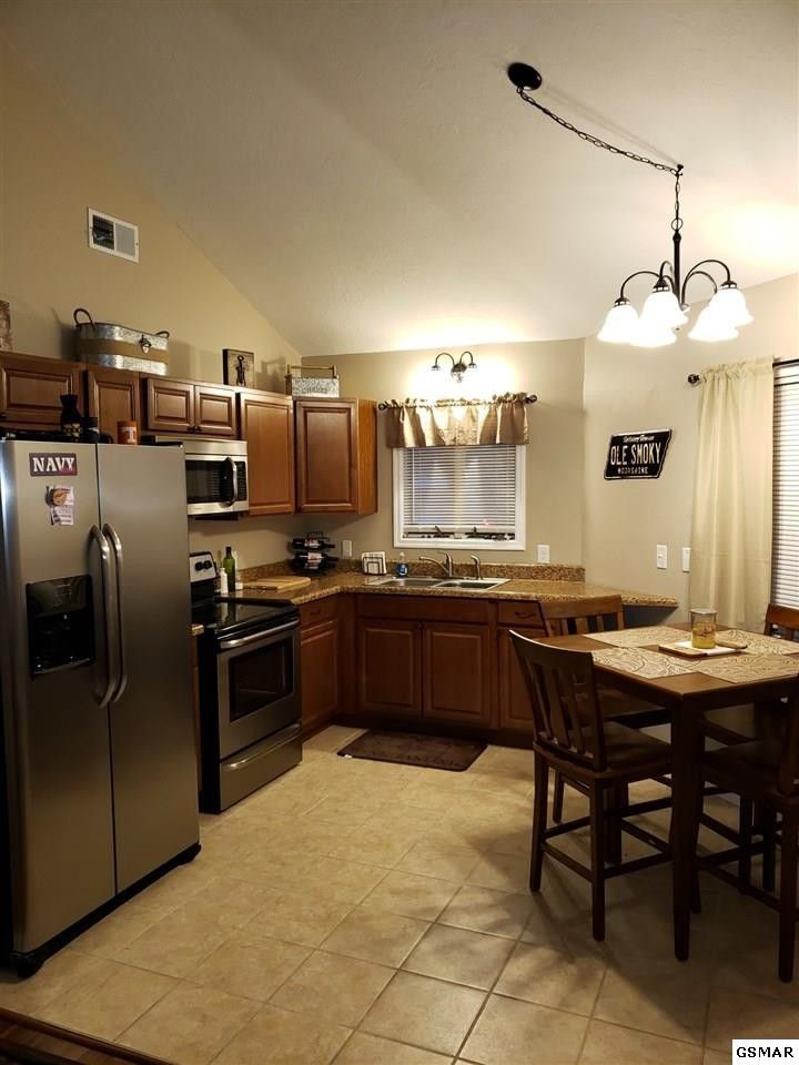 2316 Summer Ln, Sevierville, TN 37876