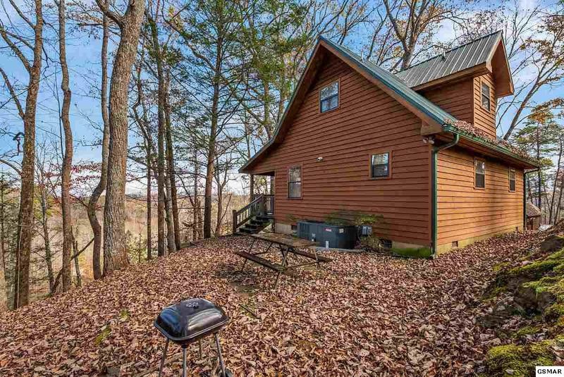 1920 S B Ogle Ln, Sevierville, TN 37876
