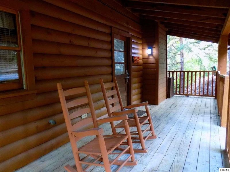 919 Deer Run Way, Sevierville, TN 37876