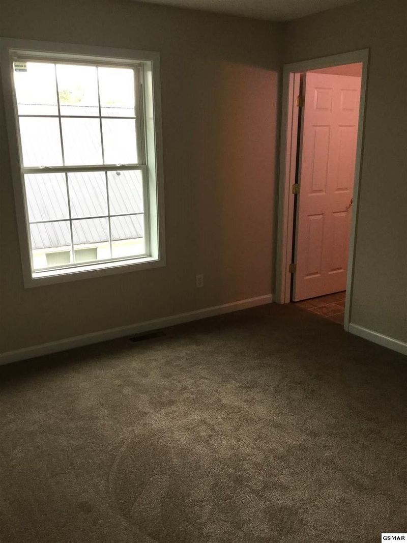 2904 Boyds Creek Hw #4, Sevierville, TN 37876