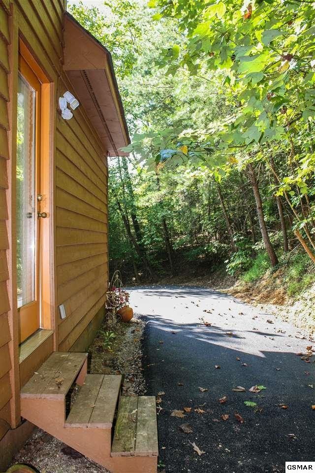3647 Birds Creek Rd, Sevierville, TN 37876