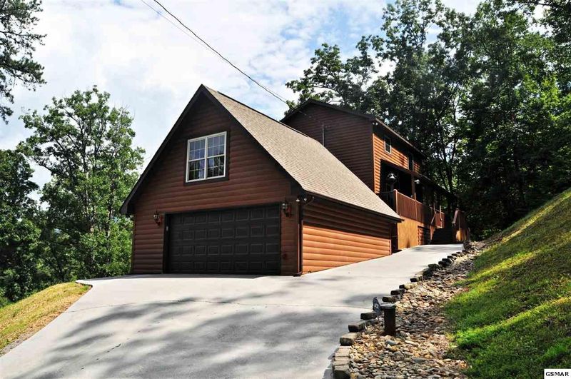 3770 Ginseng Way, Sevierville, TN 37862