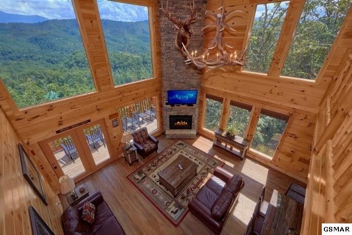 2360 Coopers Hawk Way, Sevierville, TN 37876