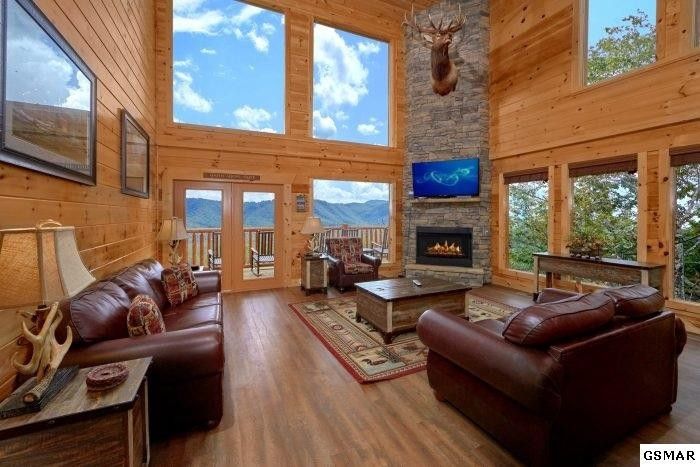 2360 Coopers Hawk Way, Sevierville, TN 37876