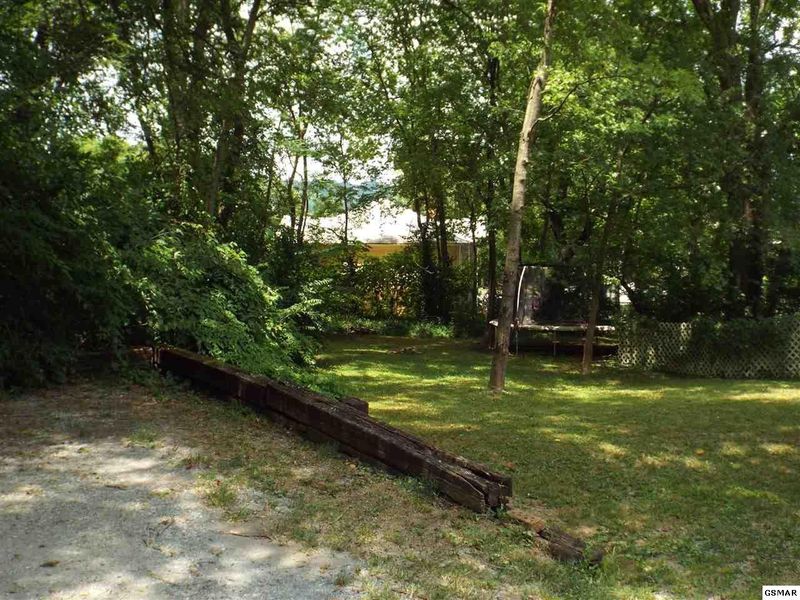 628 Park Rd, Sevierville, TN 37876
