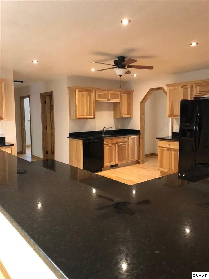 505 Allensville Acres Rd, Sevierville, TN 37876