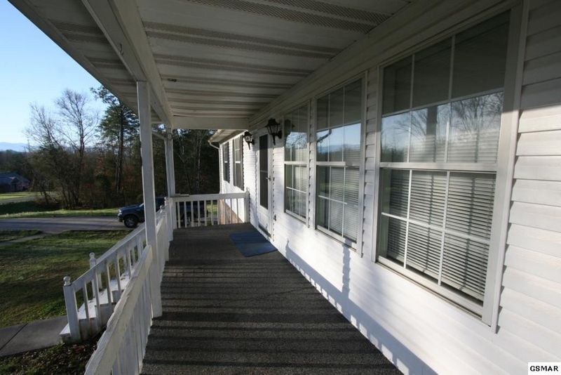 269 Amolee Ln, Sevierville, TN 37876