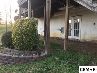 994 Smokey Mountain Queen Rd, Sevierville, TN 37876