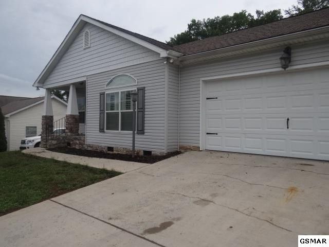1134 Gregory Valley Dr, Sevierville, TN 37876